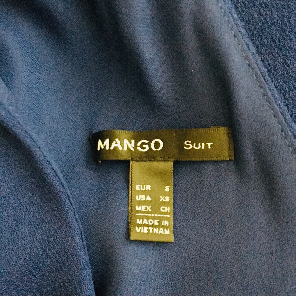 Mango | V-Neck Cut-Out Crepe Shift Dress - Picture 3 of 7